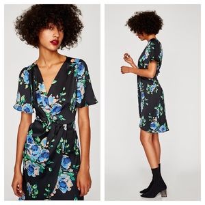 NWT Zara knotted floral print dress